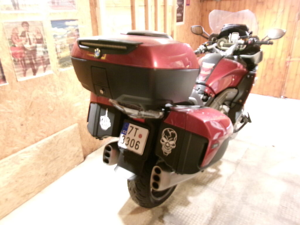 Prodej motocyklu BMW K 1600 GT a motocyklu BMW C 650 GT